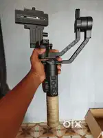 Camera gimbal