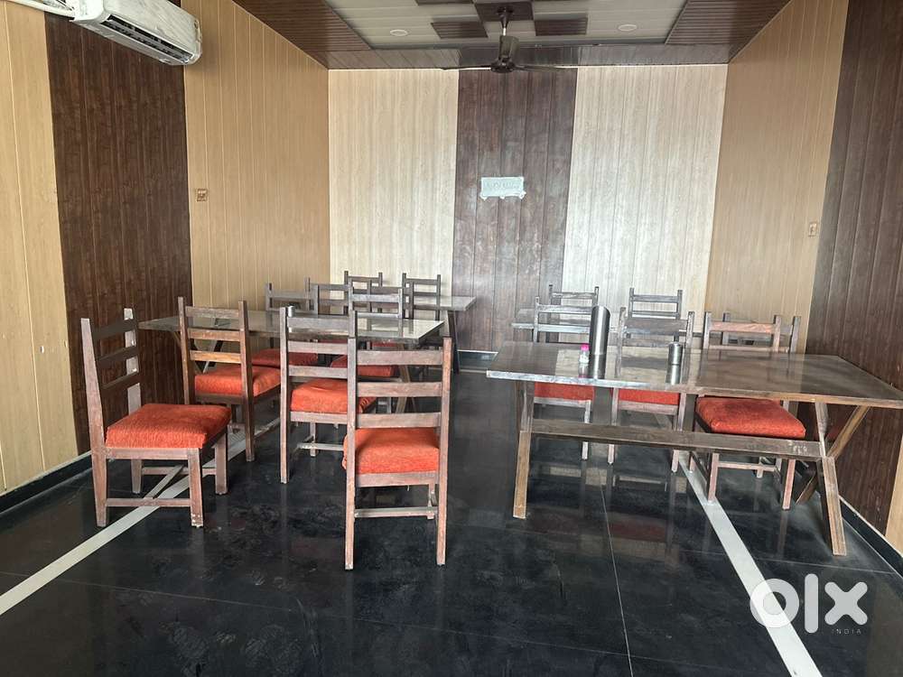 Hotel restorent saman