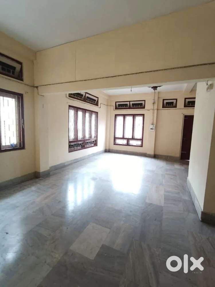 Bachelors friendly 2bhk at Zoo road Jonali