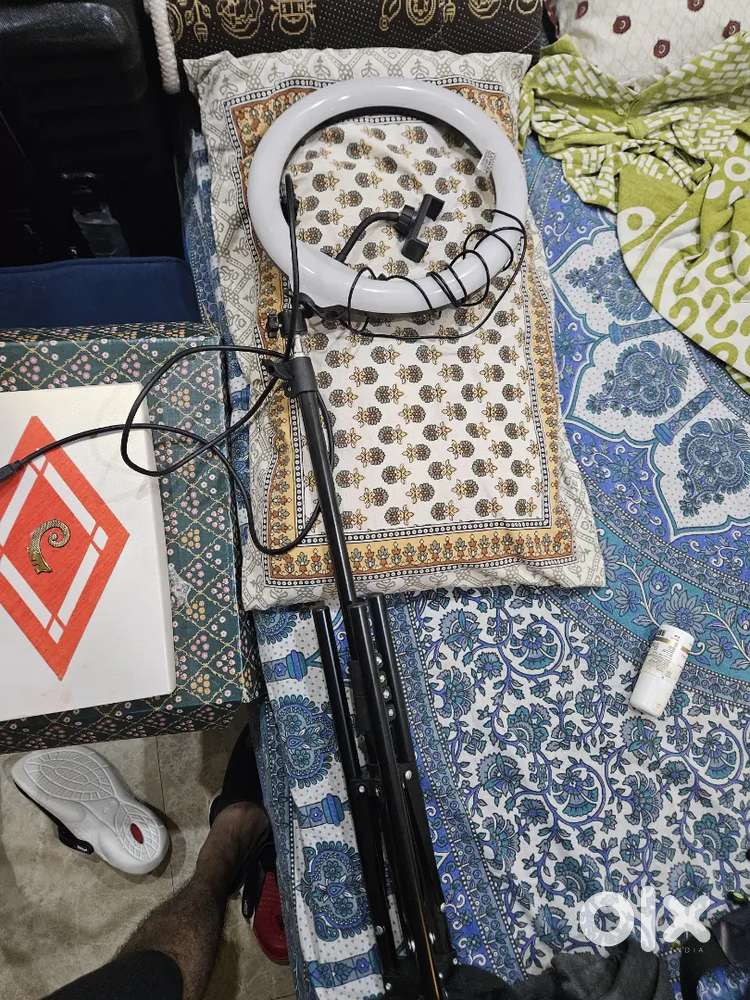 Digitek ring light 14 inches