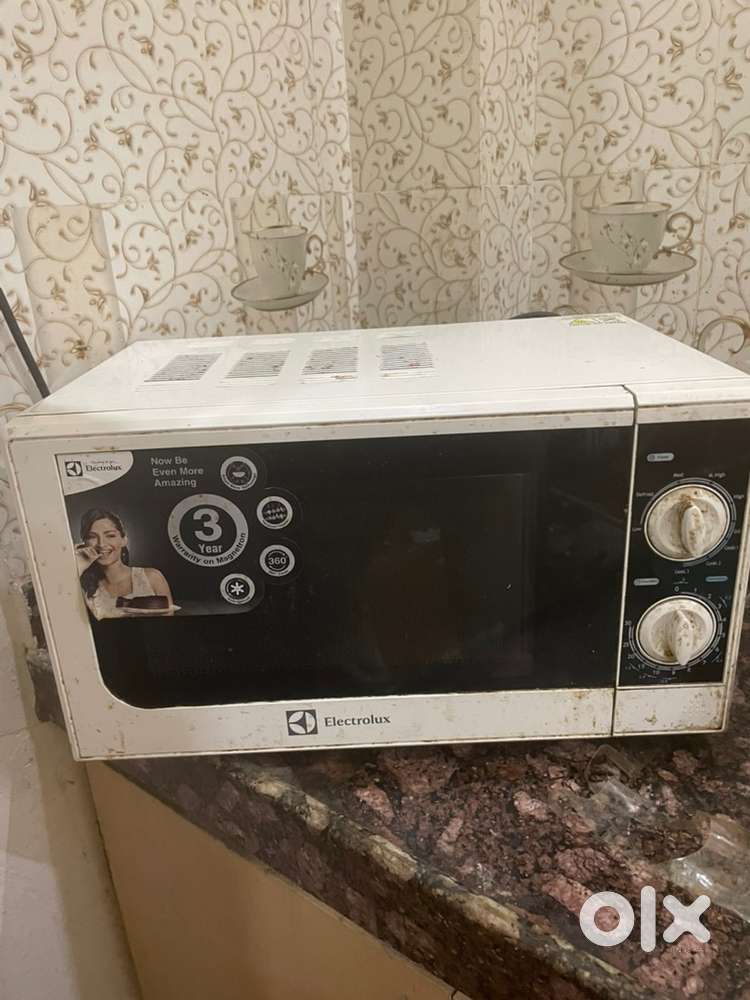 Microwave in best condition and in best price