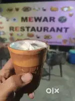 Resturant me heler or roti banane wala cahiye