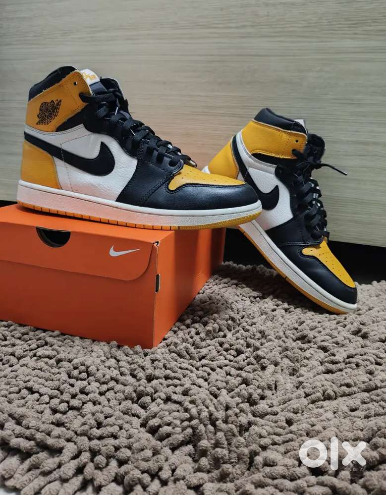 Air jordan 1 retro high (taxi colour) Size Us-10 UK-11