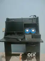 Dell Computer setup sell with table and speaker