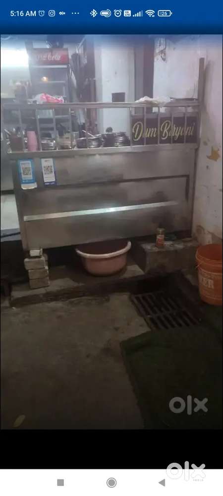 Steel counter 5/2.5 feet with drawers and racks