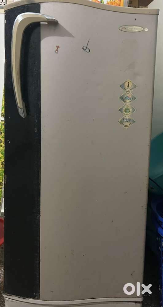 Godrej Single Door Fridge – Gas Leak – Quick Sale