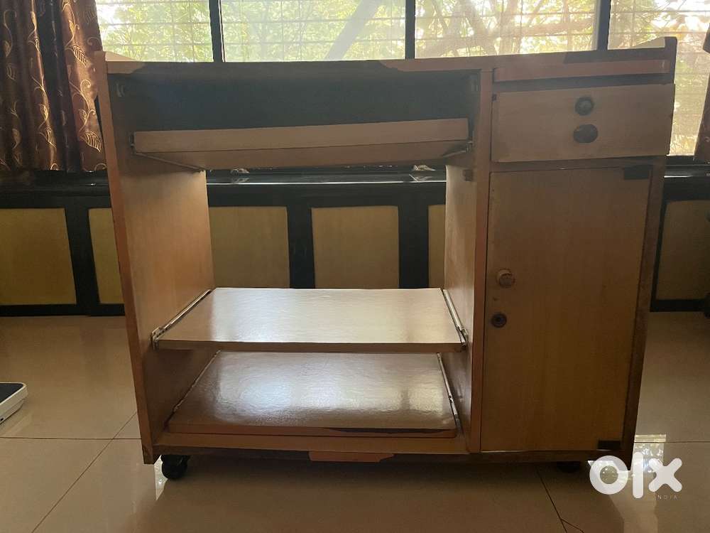 Computer Table For Free
