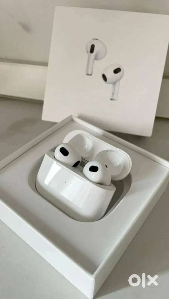 Airpods 4 brand new