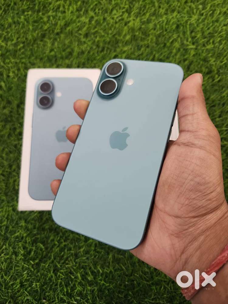 Selling iPhone 16, Mint Condition, 100% Battery Health, Variant 128GB.
