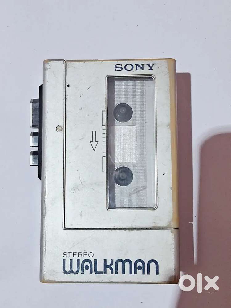 Sony WM-4 walkman (1986)