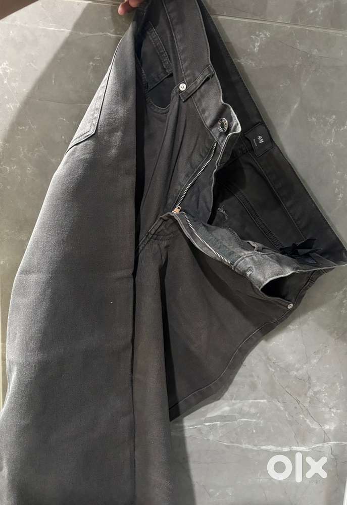 H&M trouser size 32