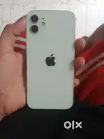 Iphon12 betry health 100