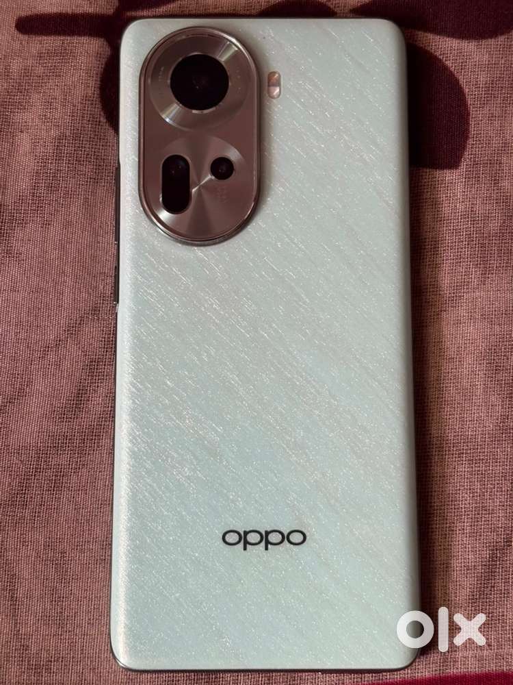 Oppo Reno 11 5g - 8GB/128GB  In Like New Condition