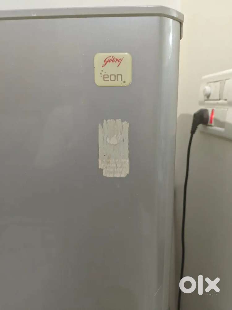 GODREJ COMPANY DOULE DOOR FRIDGE