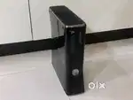 Xbox 360 With 2 Controller