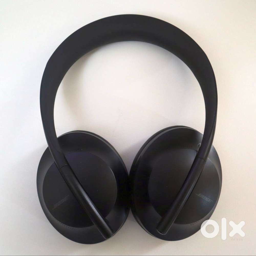 Bose Active Noise Cancelling 700 HeadSet in Mint Condition