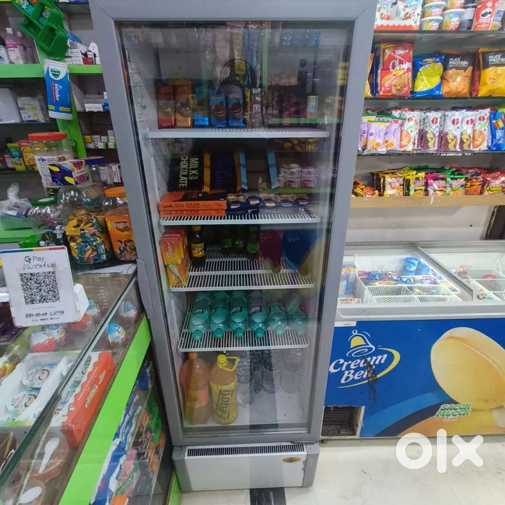 Western 380 litre fridge just 8 month old