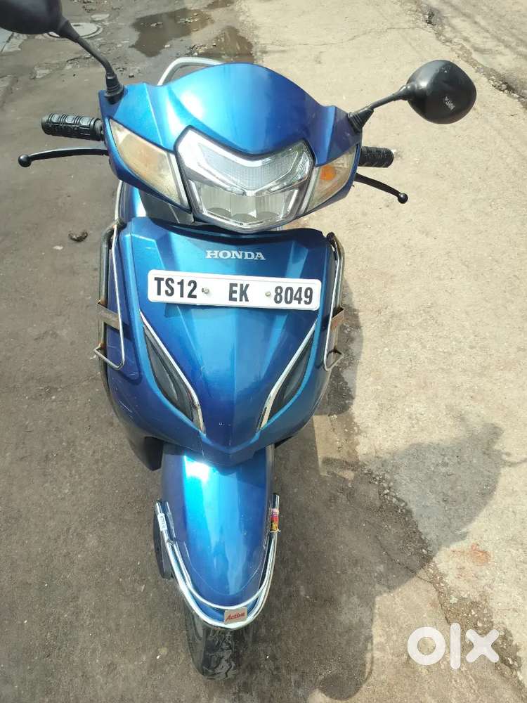 Honda Activa 2018 5g v good condition less driven single used