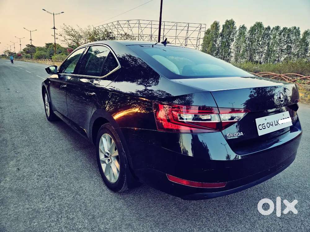 Skoda Superb 2016 Petrol Well Maintained