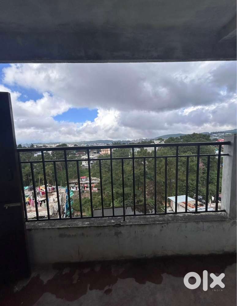 Fully independent 2/3 bhk flat