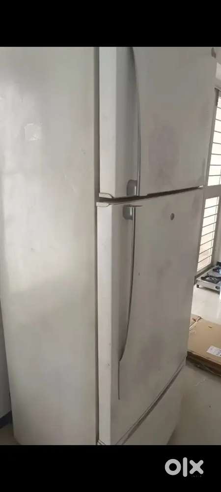 Refrigerator, Cooler and Double bed 6*6