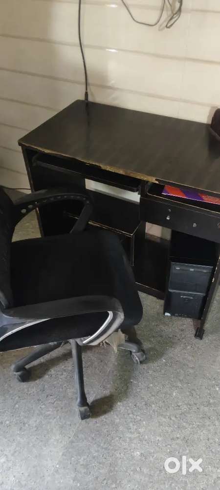 Computer table and chair