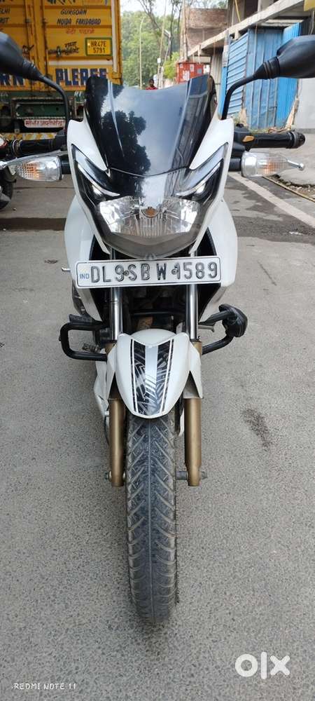 Apache RTR 180ABS