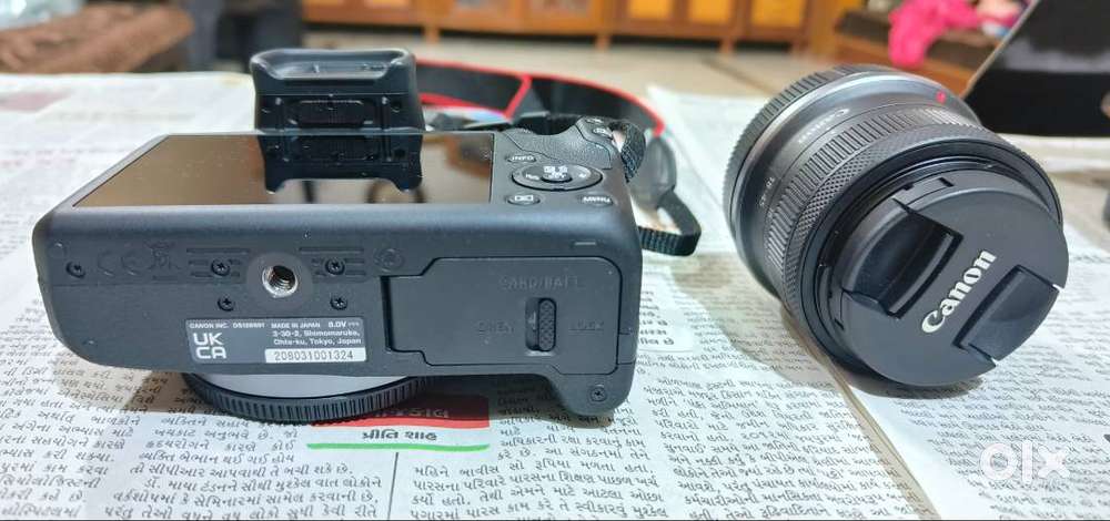 Canon EOS R100 mirrorless camera with 2 lenses- 18-45 mm and 55-210 mm