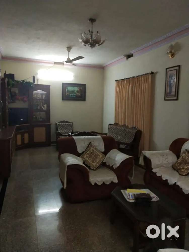 4 Bhk duplex house 65 lakh Kavoor near junction
