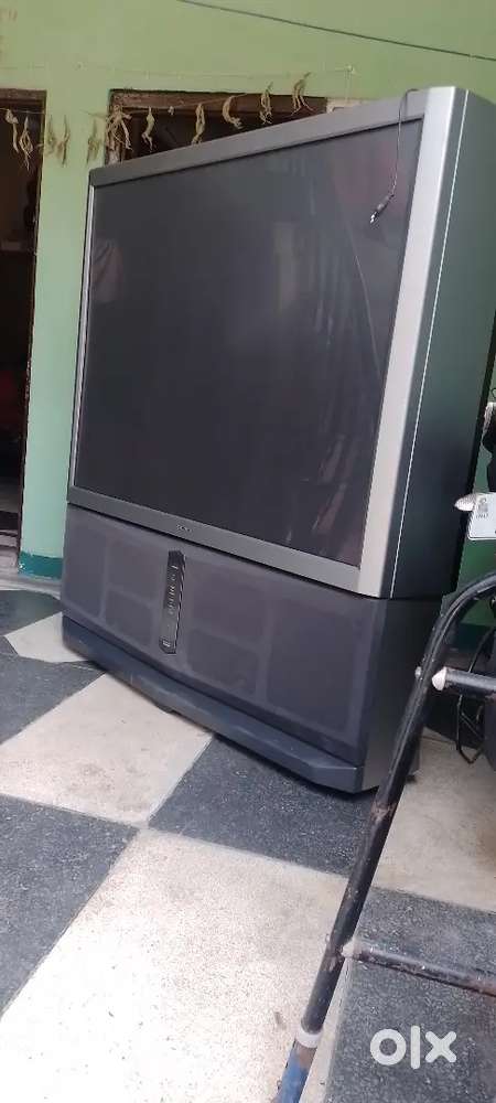 SONY 60:INCH PROJECTION TV POWERFULL SOUND