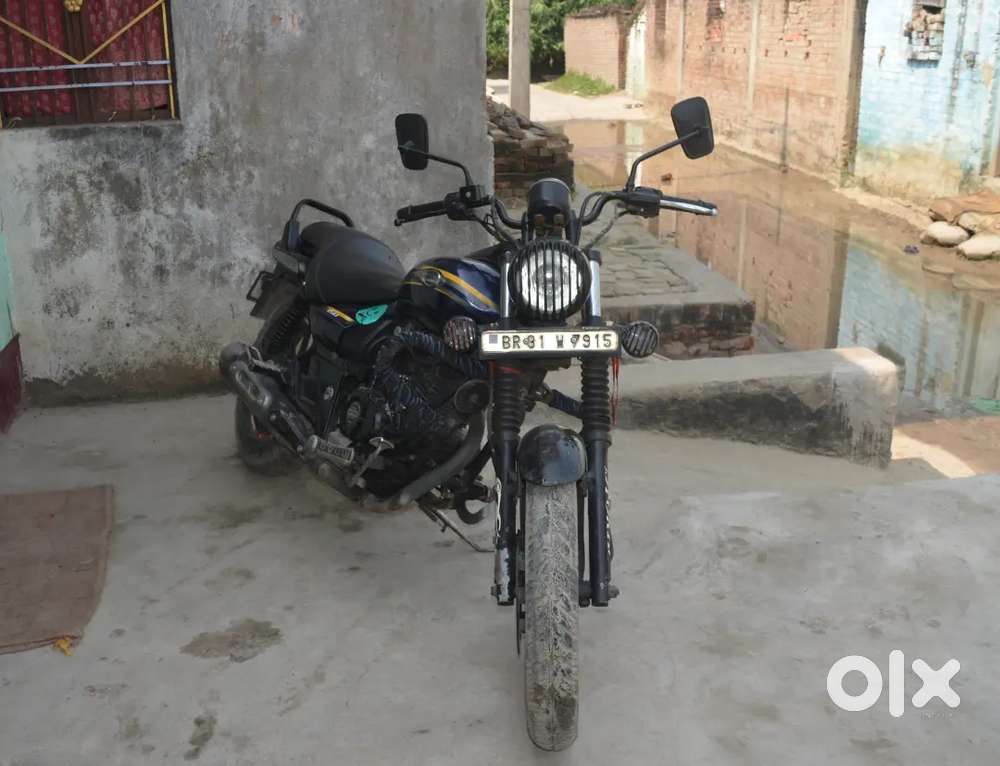 BAJAJ AVENGER STREET 160 (2016) MODEL