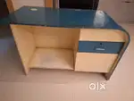 Computer table