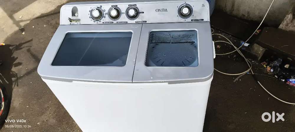 Fridge and washing machine