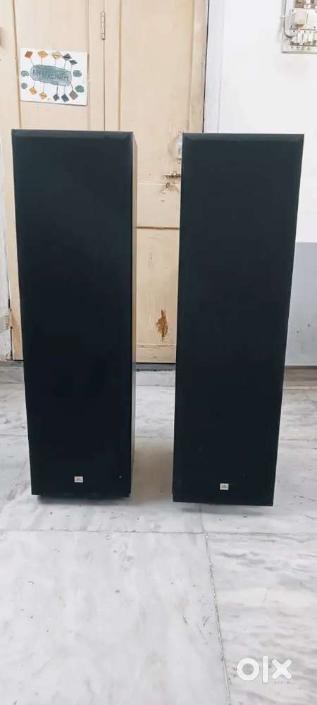 Jbl e 100 tower speakers