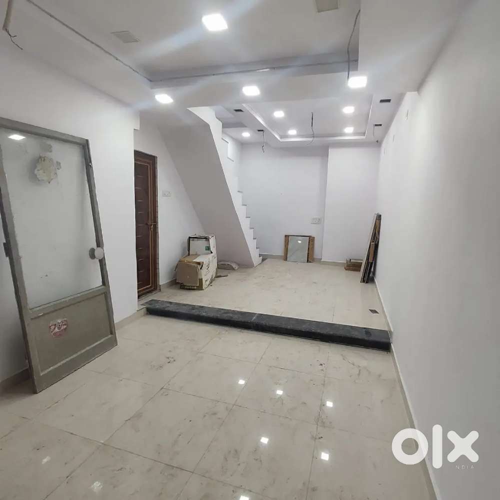 Well Furnished Showroom And Shop At Govind Nagar Market