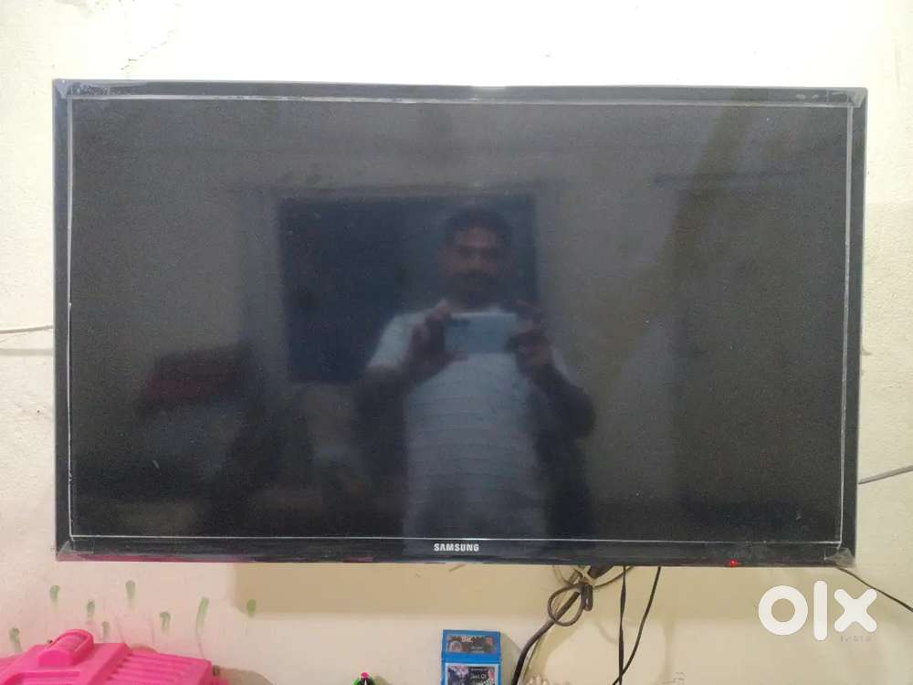 Samsung 32 inch TV for sell in wagholi