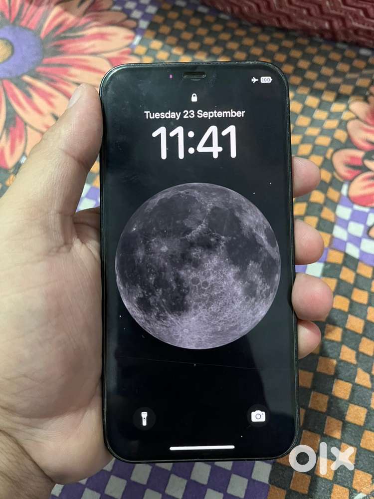 I Phone 12