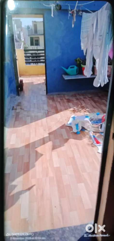 1 NRK FLAT ON RENT GIRLS STUDENTS ALLOW  and FAMILY'S ALLOW