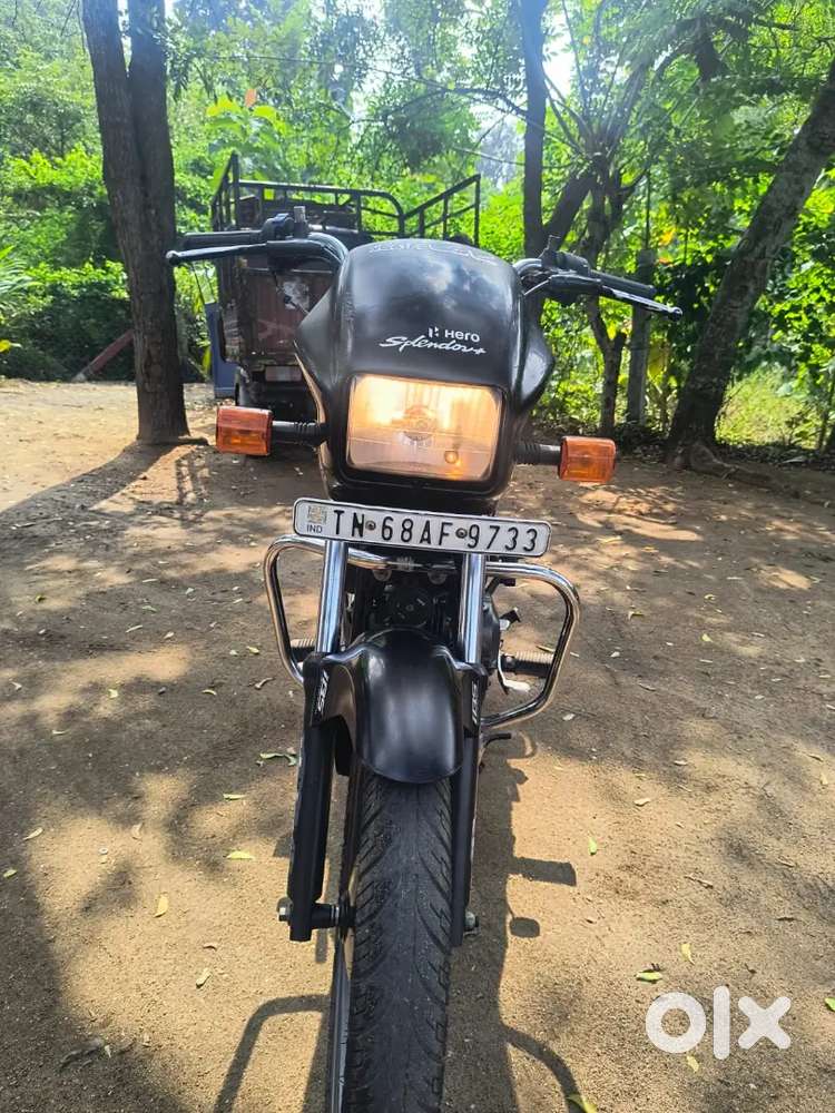 Good condition  single owner Good condison new battry special edition