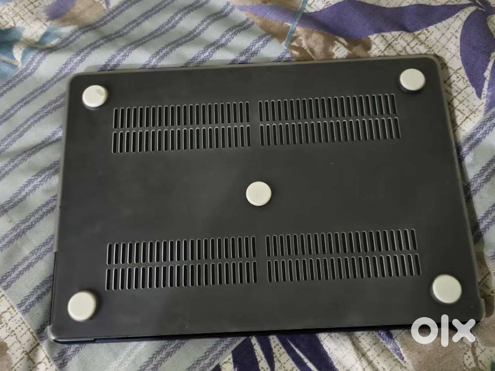 Apple MacBook Air M2 (2024) - 8GB/ 256GB - Excellent Condition - Bill