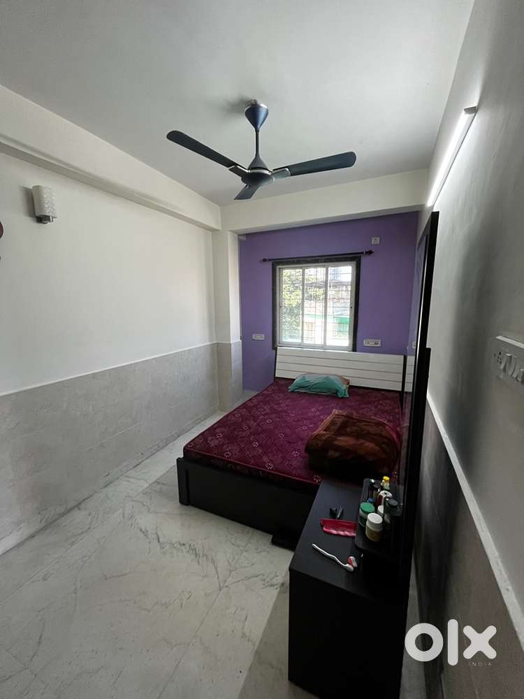 2 bhk fully furnished flat near Palm Avenue