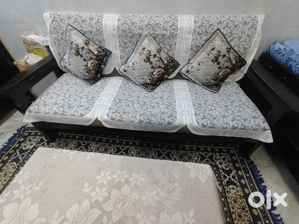 Sofa Set 5 sitter in good condition