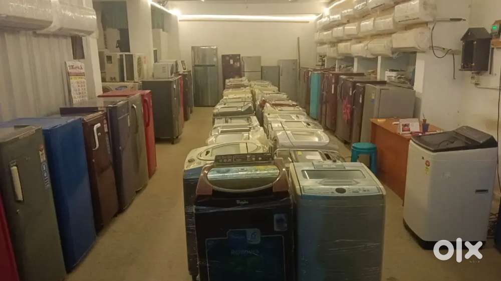 Second hand fridges showroom &gt;