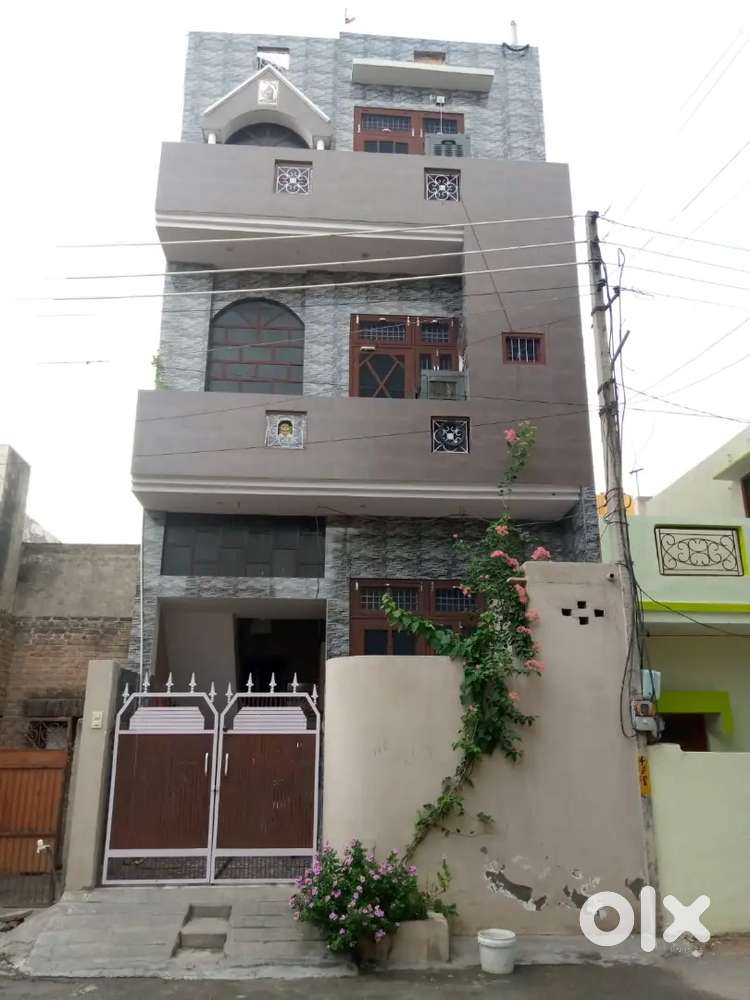 Ground Floor and Park Facing House for Family