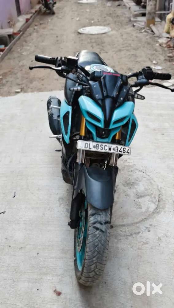 Mt15 2021 model on sell mint condition bike less driven