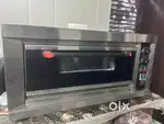 Commercial pizza oven