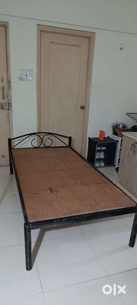 Bed + Table combo