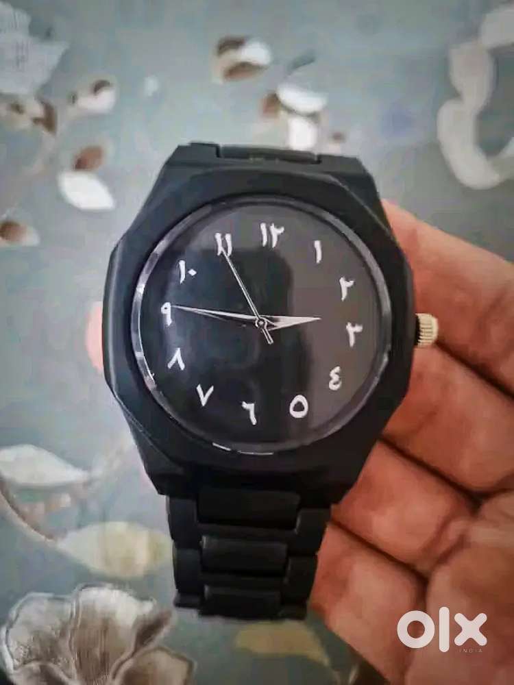 Arabic numerals watch