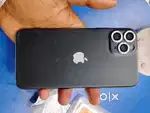 iPhone x hai or 11 pro me badlbaya hai