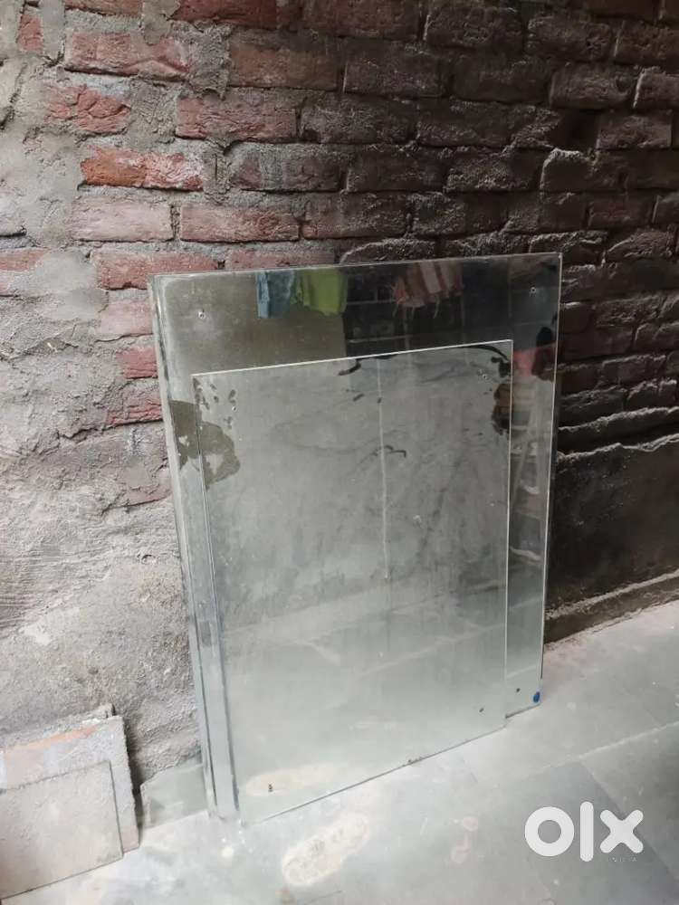 Mirror glass